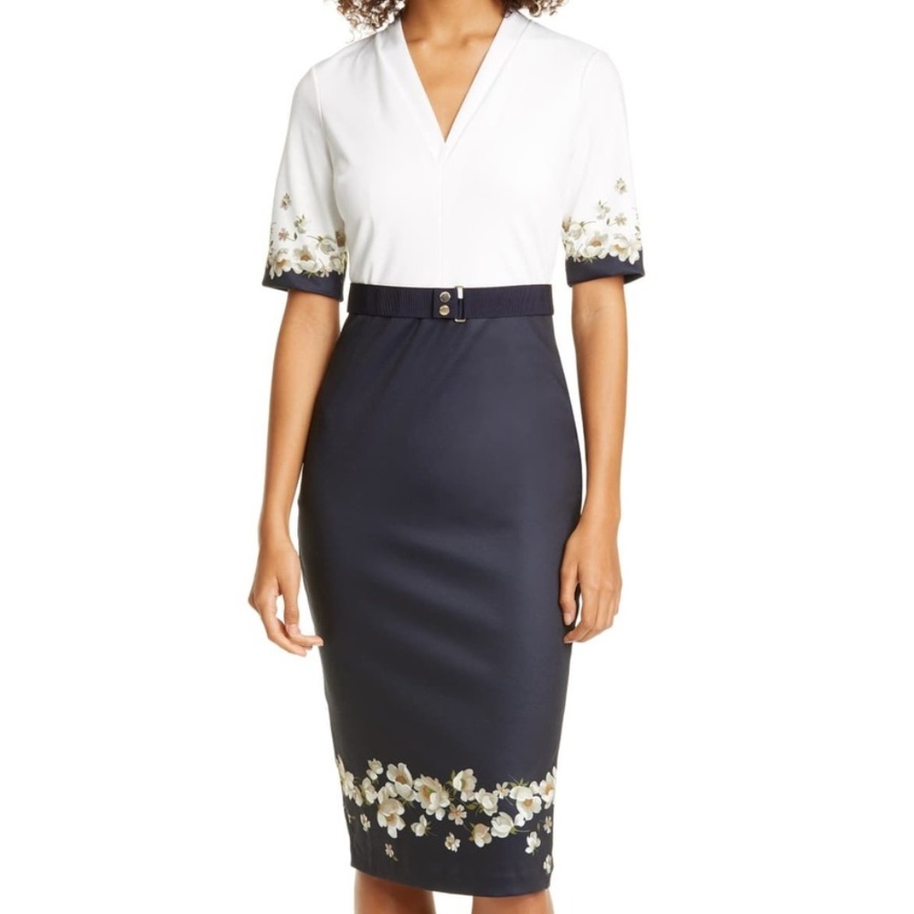 💐NWT💐Ted Baker London - Pearl V-Neck Dress